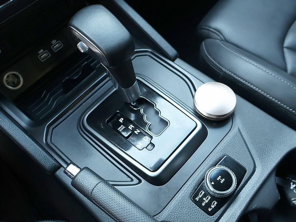 Ssangyong Rexton 2022 Blanco - Importación desde Corea - HF Imports Iquique - Foto 7