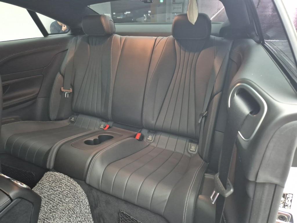 Mercedes Benz E class - Vista 12