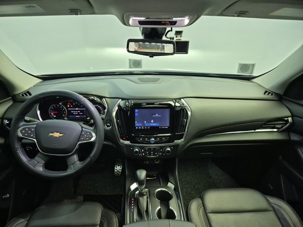 Chevrolet Travers - Vista 7