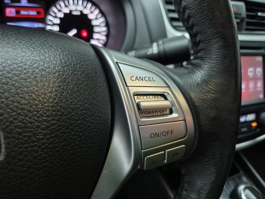 Nissan Altima - Vista 9