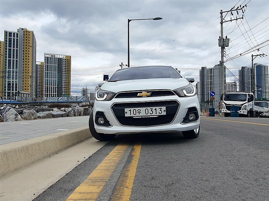 Chevrolet Spark 2016 Blanco - Importación desde Corea - HF Imports Iquique - Foto 17