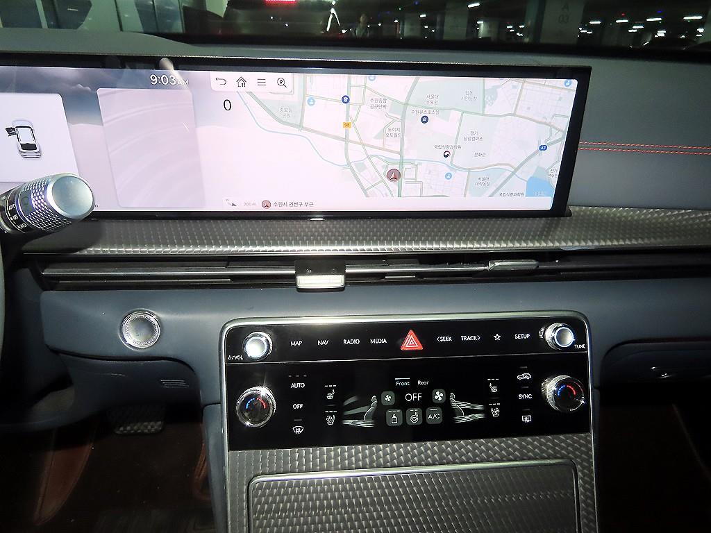 Genesis GV80 - Vista 11