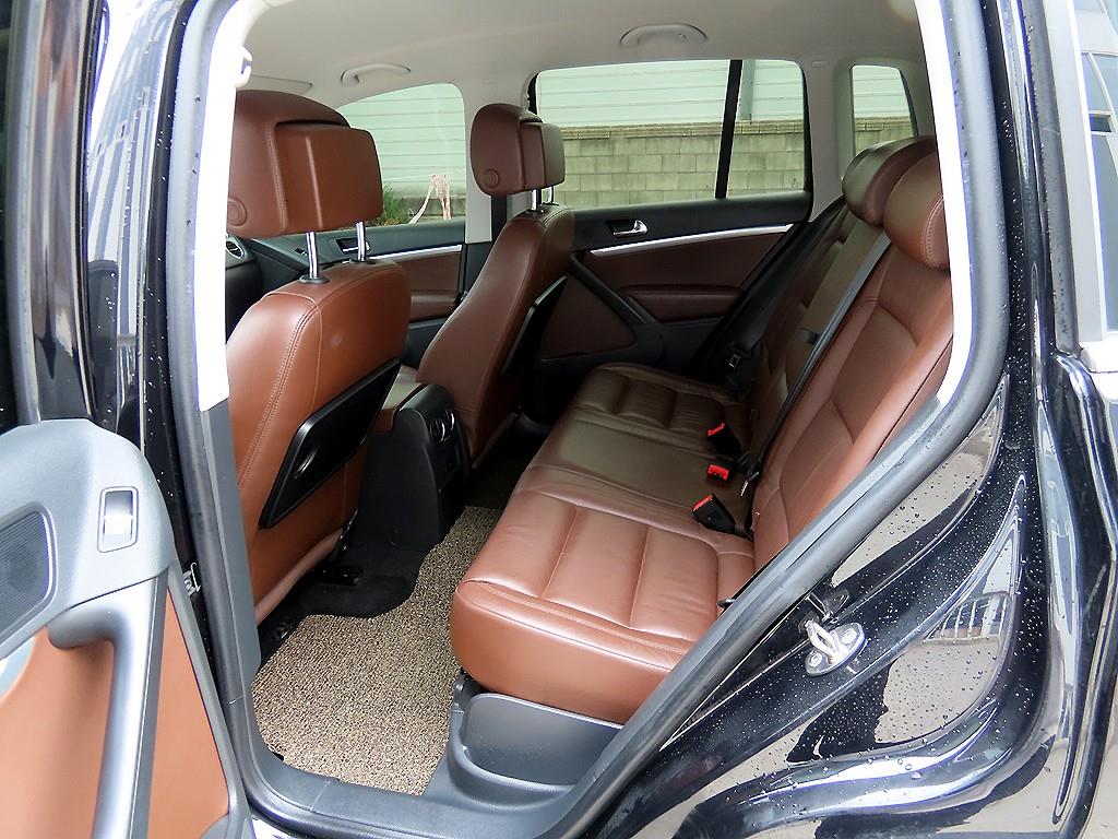 Volkswagen Tiguan - Vista 6