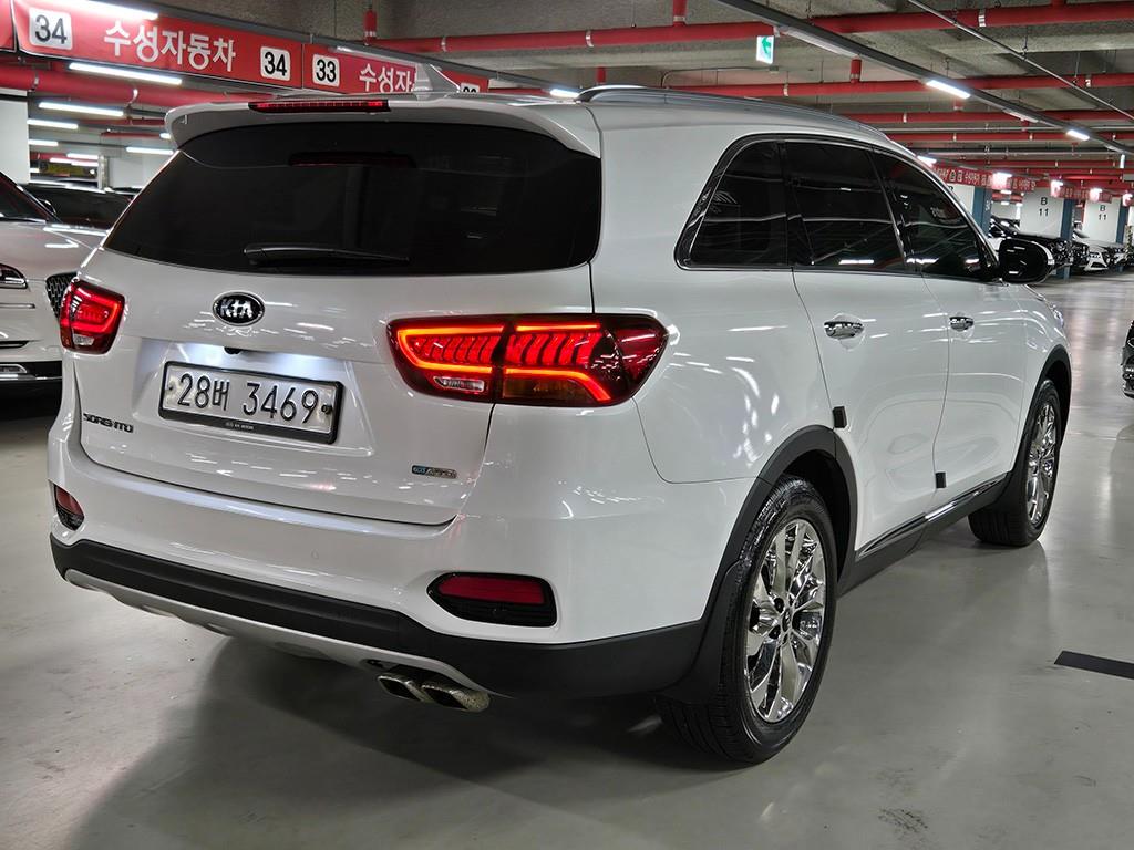 KIA Sorento - Vista 4