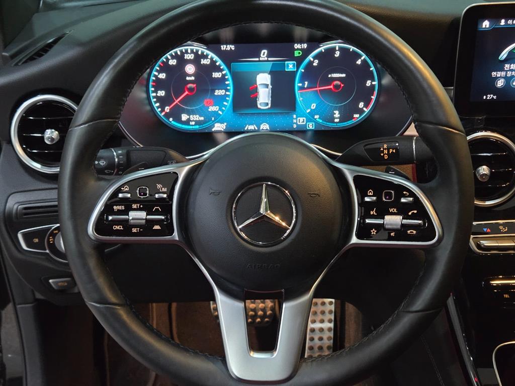 Mercedes Benz GLC Class - Vista 9