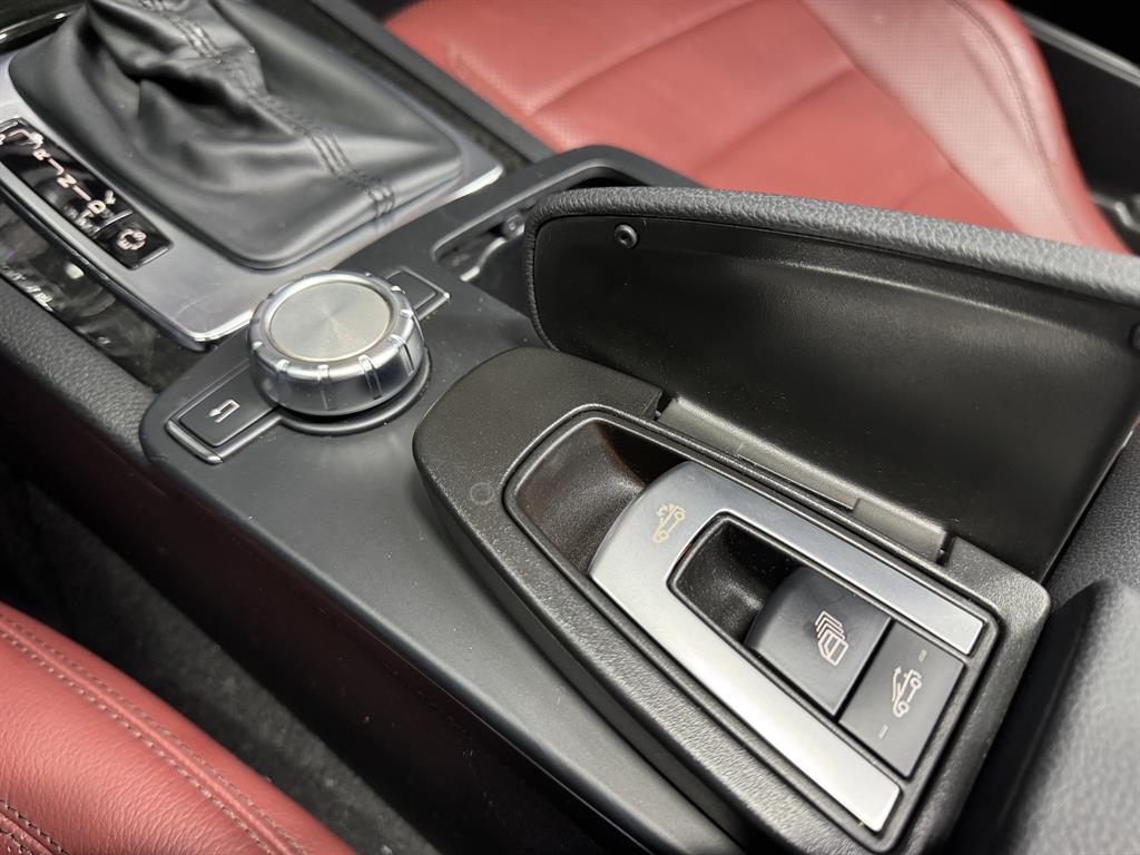 Mercedes Benz E class - Vista 11