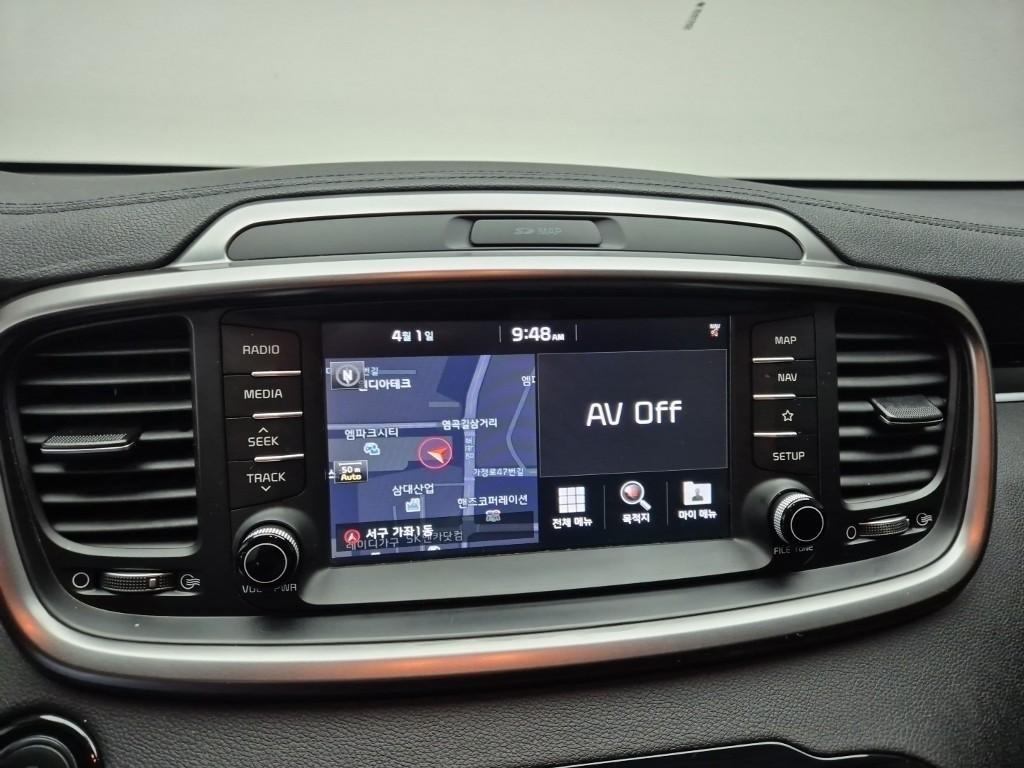 KIA Sorento - Vista 9