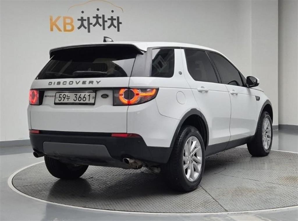 Land Rover Discovery Sports - Vista 4