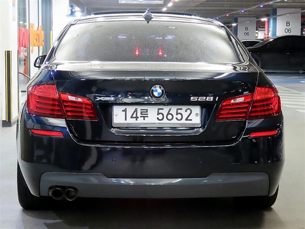 BMW 5 Series - Vista 4