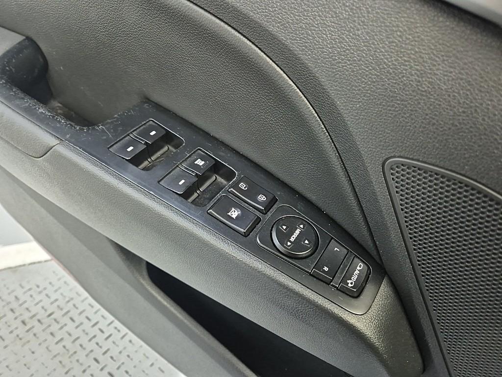 HYUNDAI Avante 2018 Blanco - Importación desde Corea - HF Imports Iquique - Foto 17