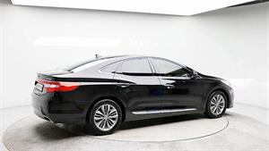 HYUNDAI Grandeur - Vista 4