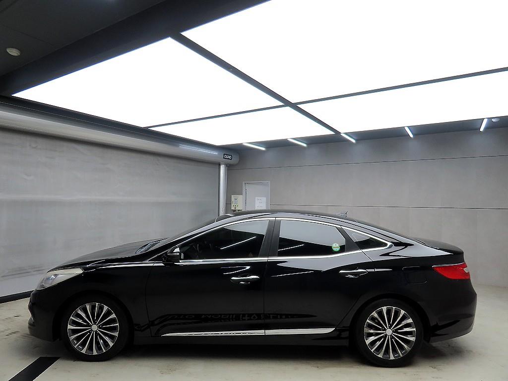 HYUNDAI Grandeur - Vista 4