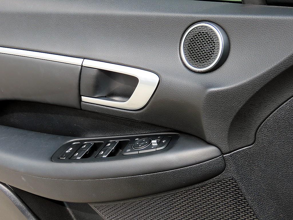 HYUNDAI Sonata - Vista 11