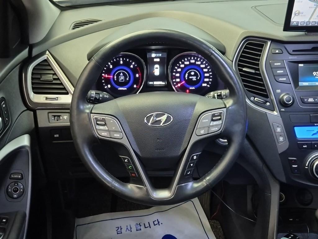 HYUNDAI Maxcruz - Vista 8