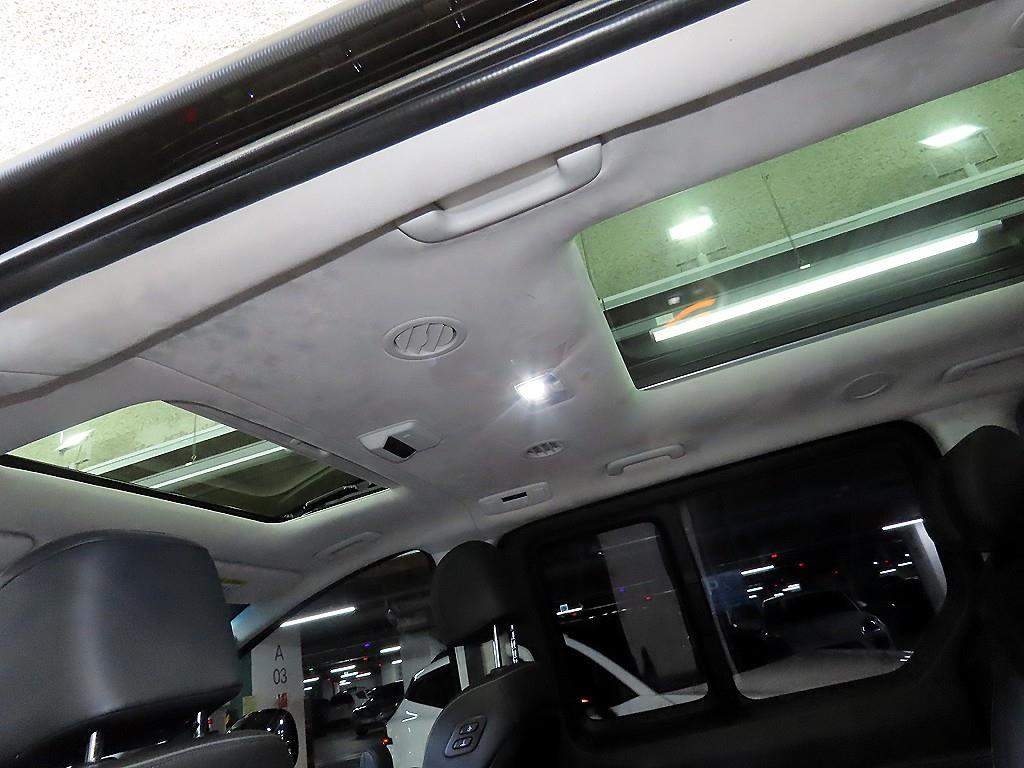 HYUNDAI Staria 2025 Negro - Importación desde Corea - HF Imports Iquique - Foto 14