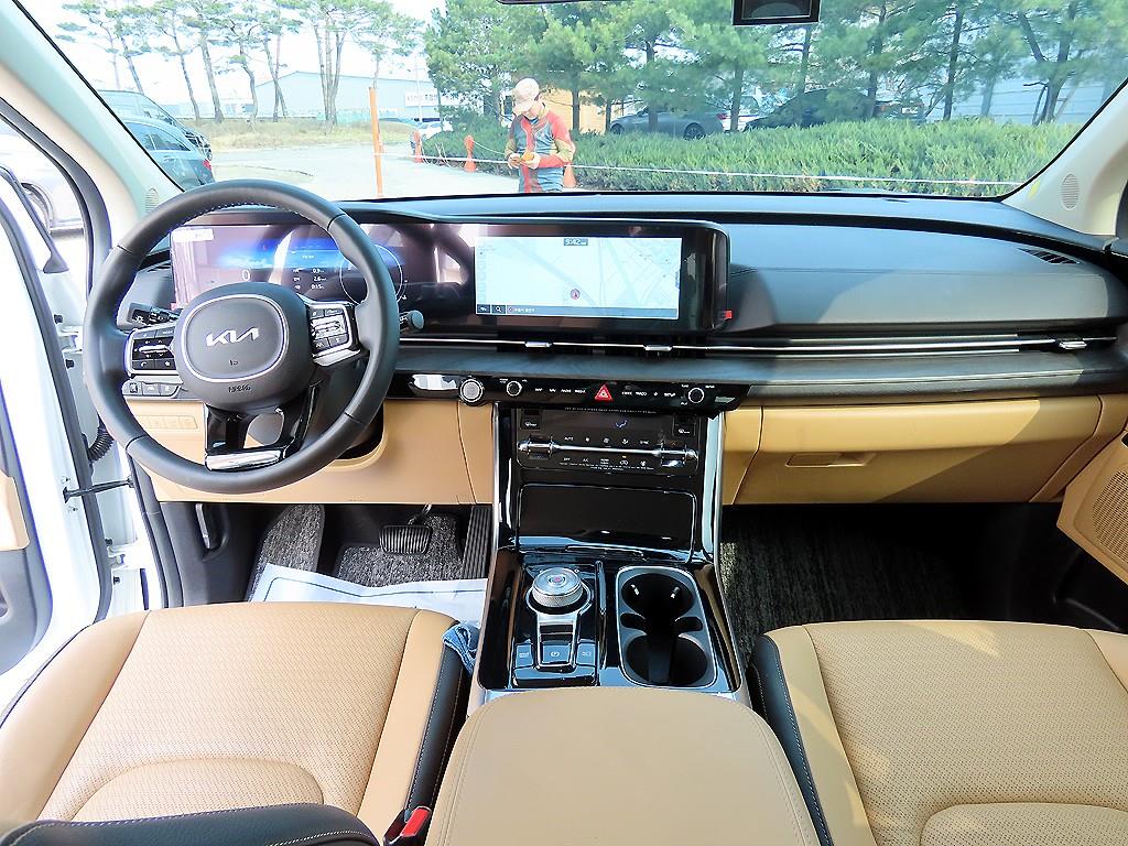 KIA Carnival - Vista 7