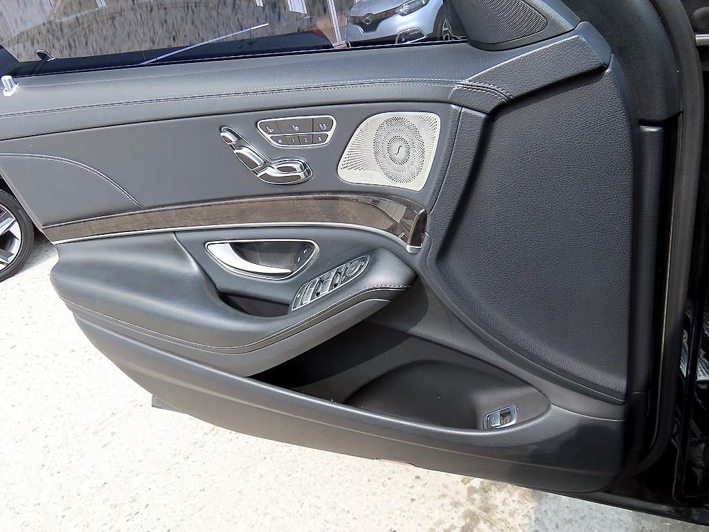 Mercedes Benz S Class - Vista 12