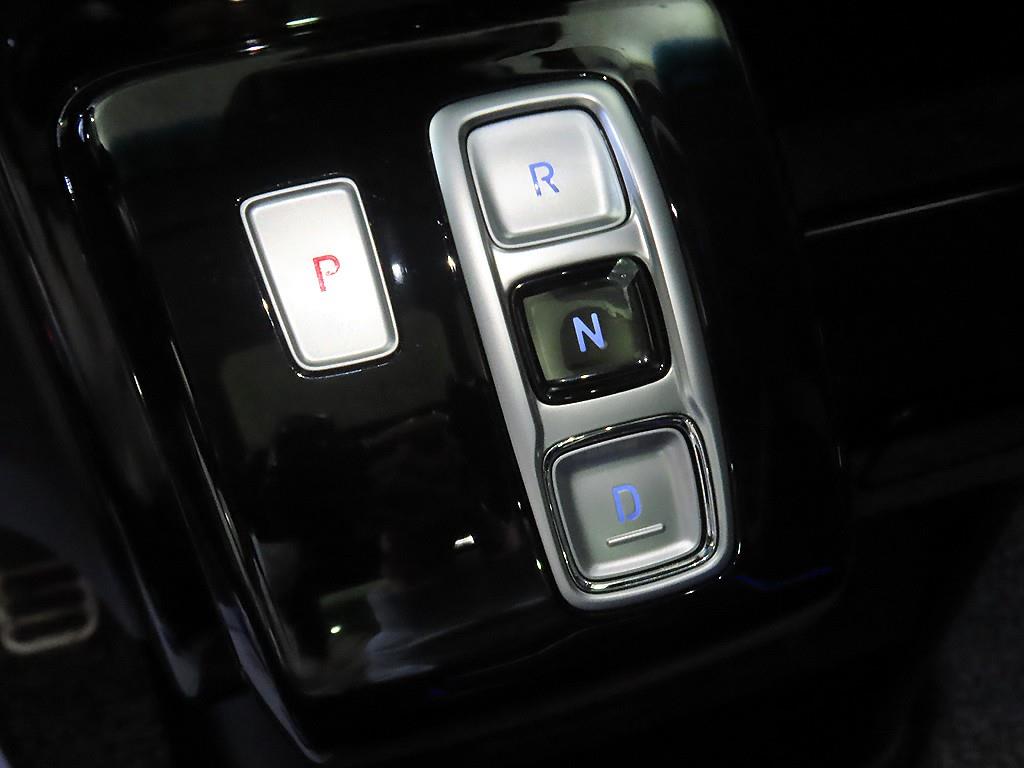 HYUNDAI Staria - Vista 12