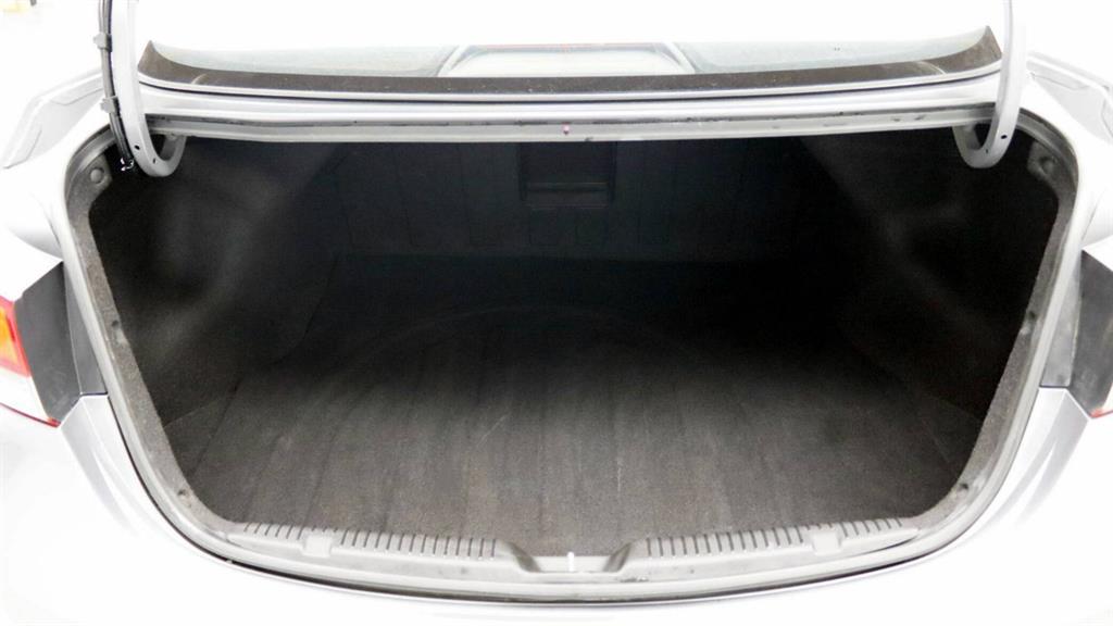 HYUNDAI Avante 2015 Gris - Importación desde Corea - HF Imports Iquique - Foto 10