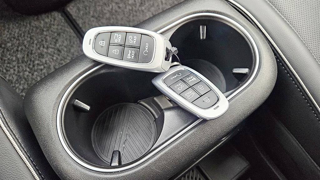 HYUNDAI Ioniq 5 - Vista 4