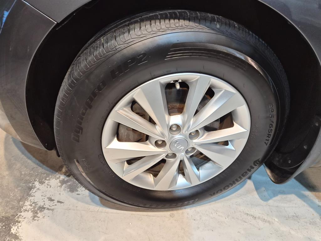 KIA Carnival 2016 Gris - Importación desde Corea - HF Imports Iquique - Foto 17