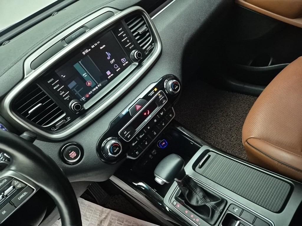 KIA Sorento - Vista 10