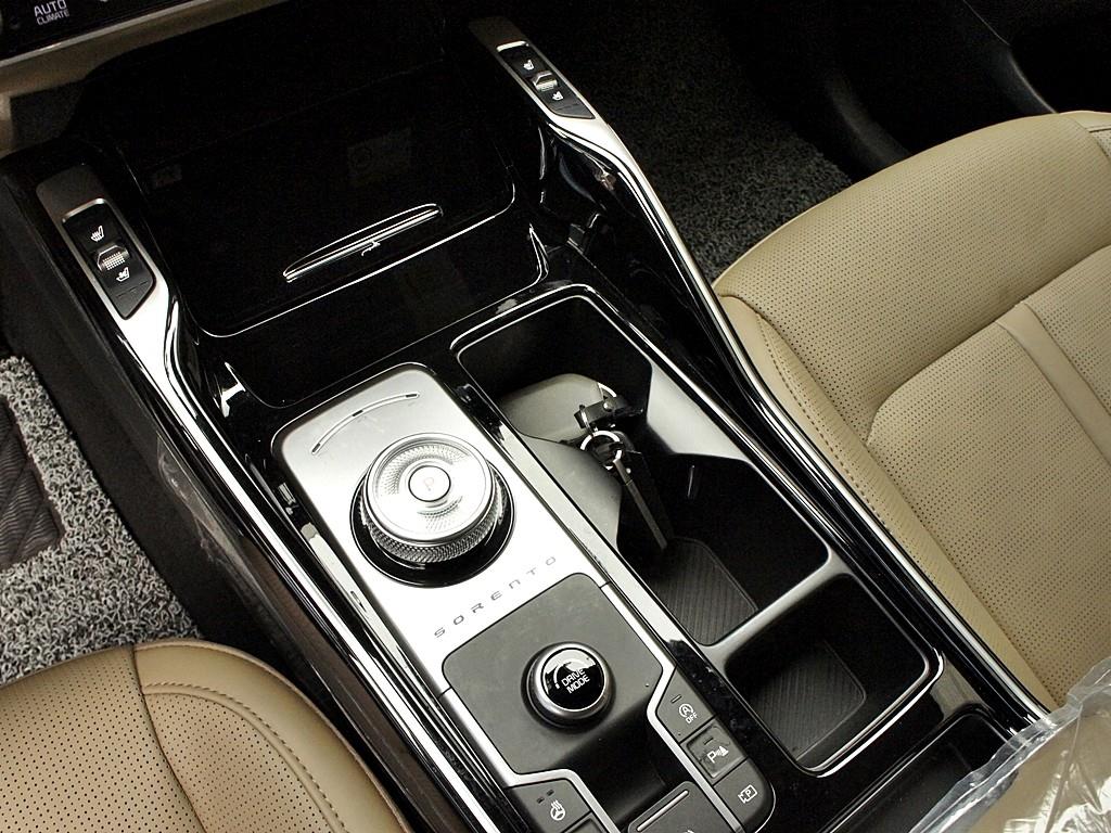 KIA Sorento 2025 Negro - Importación desde Corea - HF Imports Iquique - Foto 11