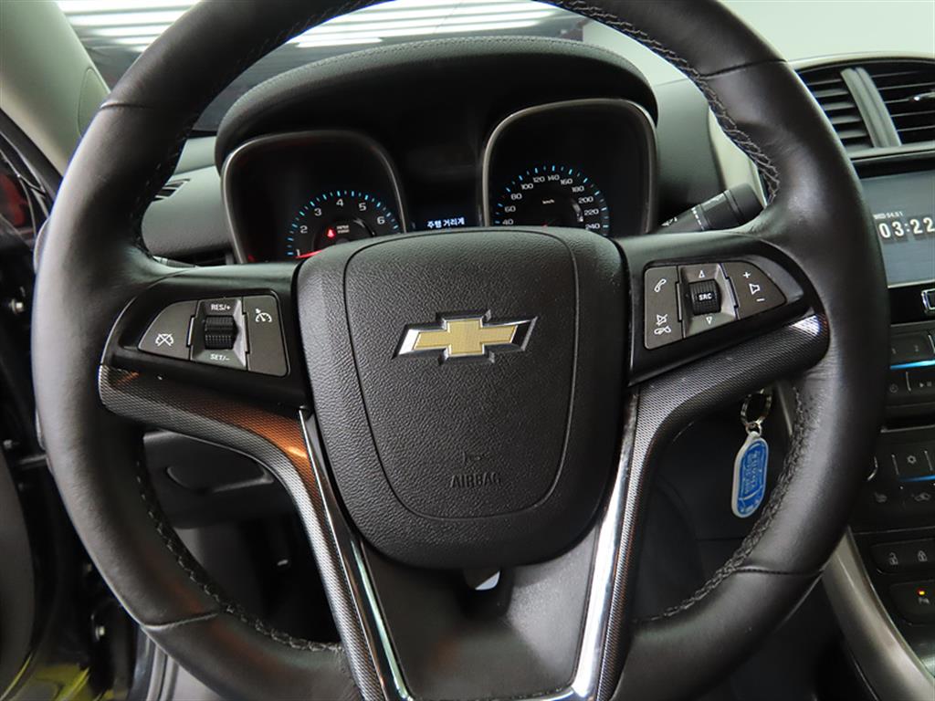 Chevrolet Malibu - Vista 8