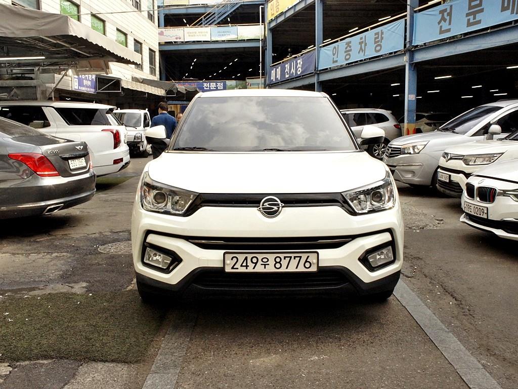 Ssangyong Tivoli 2019 Blanco - Importación desde Corea - HF Imports Iquique - Foto 1