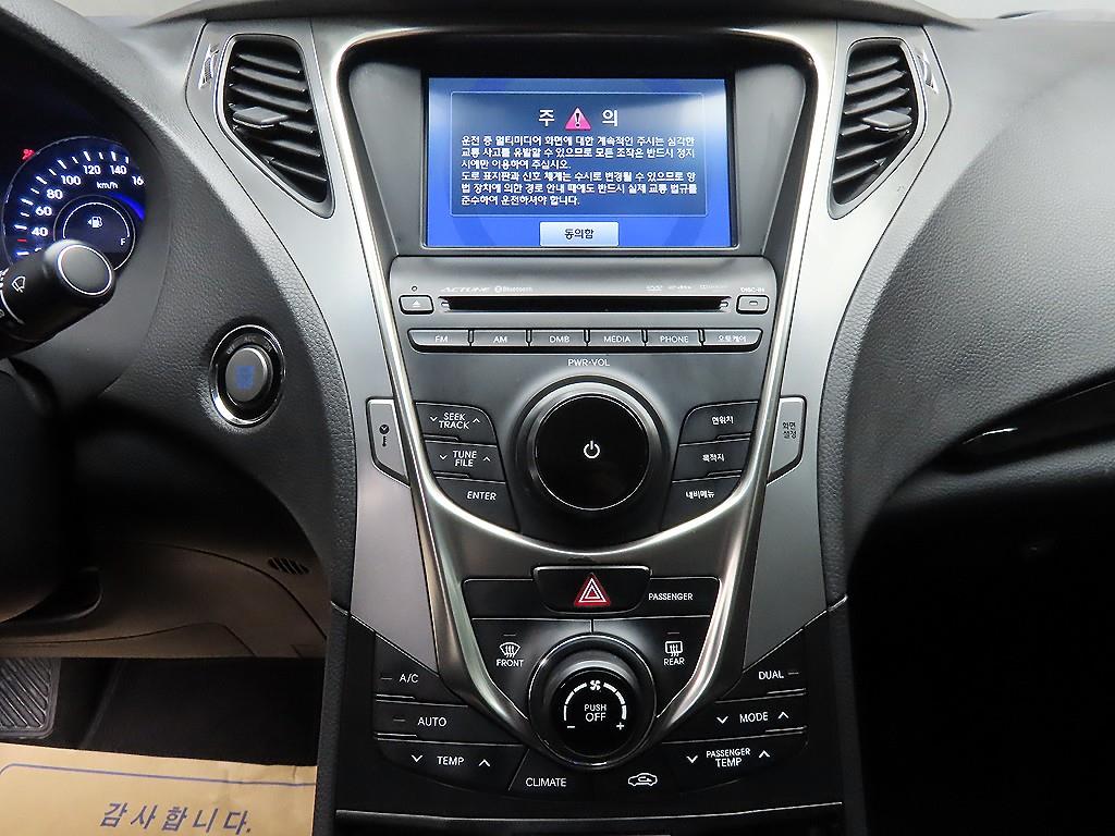 HYUNDAI Grandeur 2013 Negro - Importación desde Corea - HF Imports Iquique - Foto 14