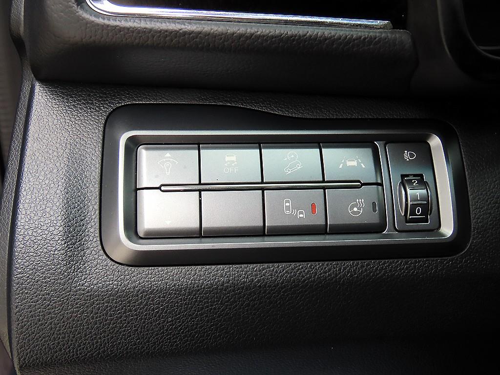 Ssangyong Tivoli - Vista 12