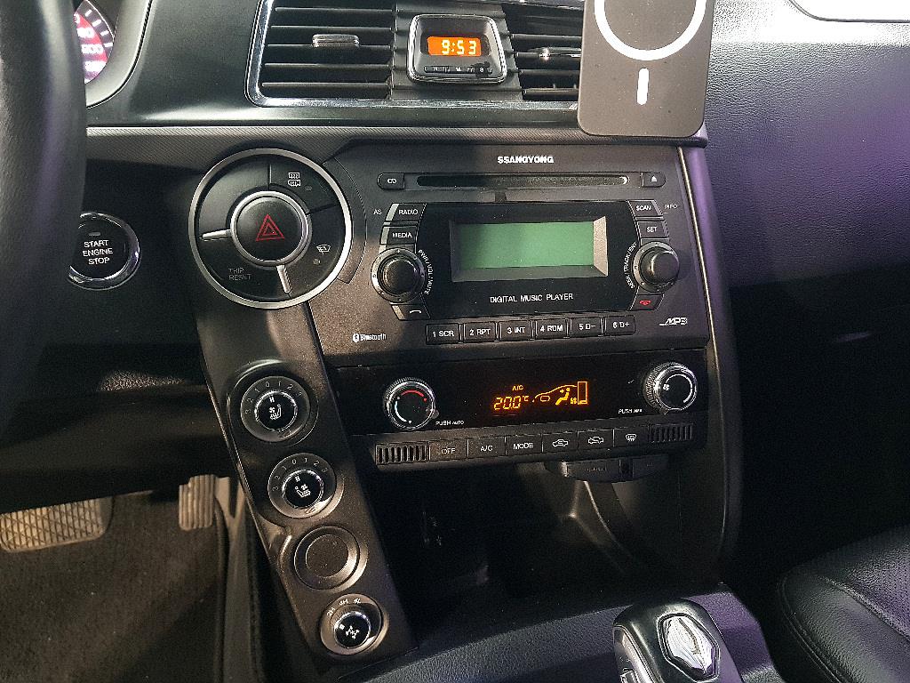 Ssangyong Korando - Vista 12