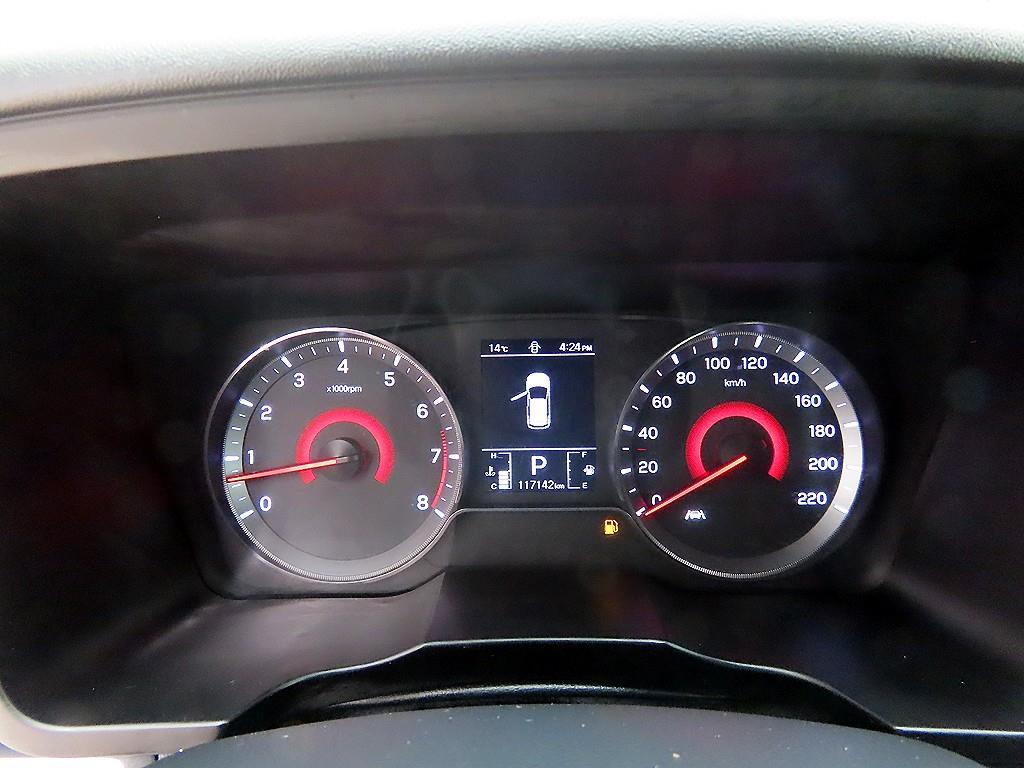 Ssangyong Tivoli - Vista 9