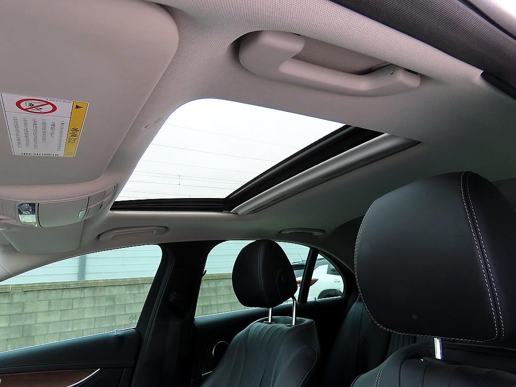 Mercedes Benz E class 2017 Blanco - Importación desde Corea - HF Imports Iquique - Foto 17