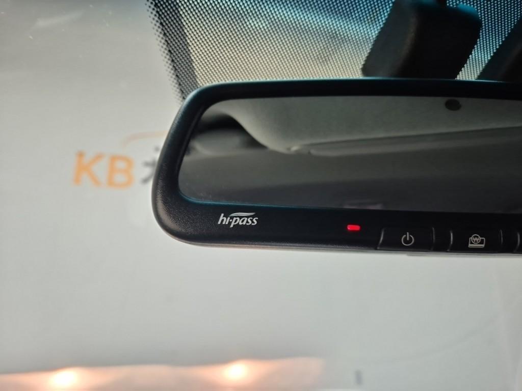 Ssangyong Tivoli - Vista 7