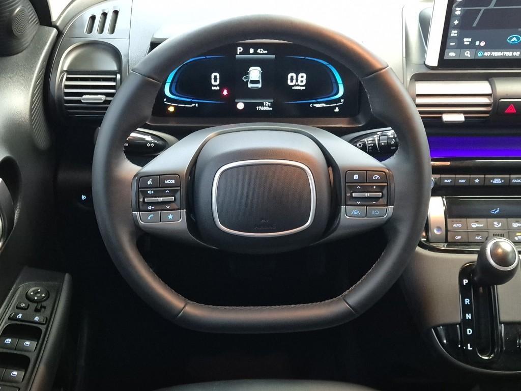 HYUNDAI Casper - Vista 9