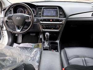 HYUNDAI Sonata - Vista 10