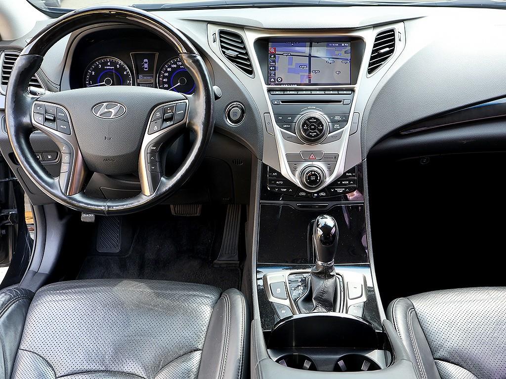 HYUNDAI Grandeur - Vista 9