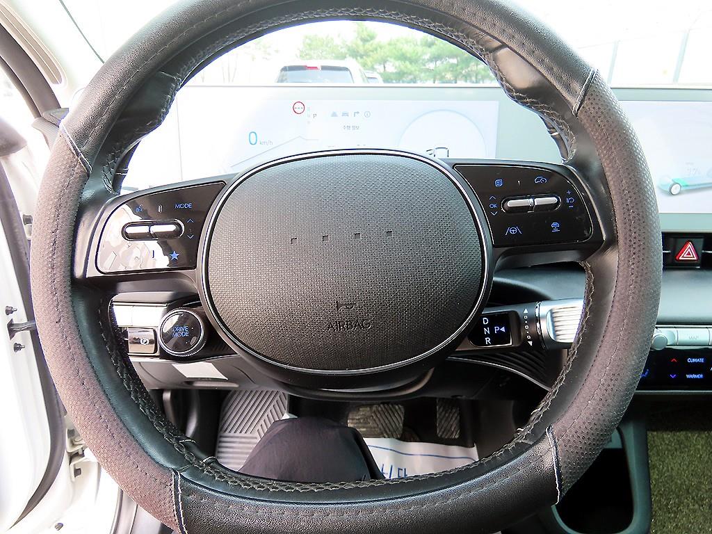 HYUNDAI Ioniq 5 - Vista 8