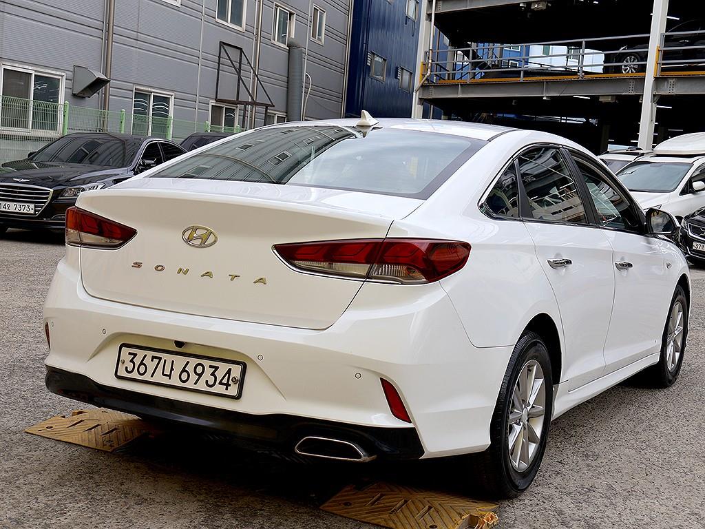 HYUNDAI Sonata - Vista 7