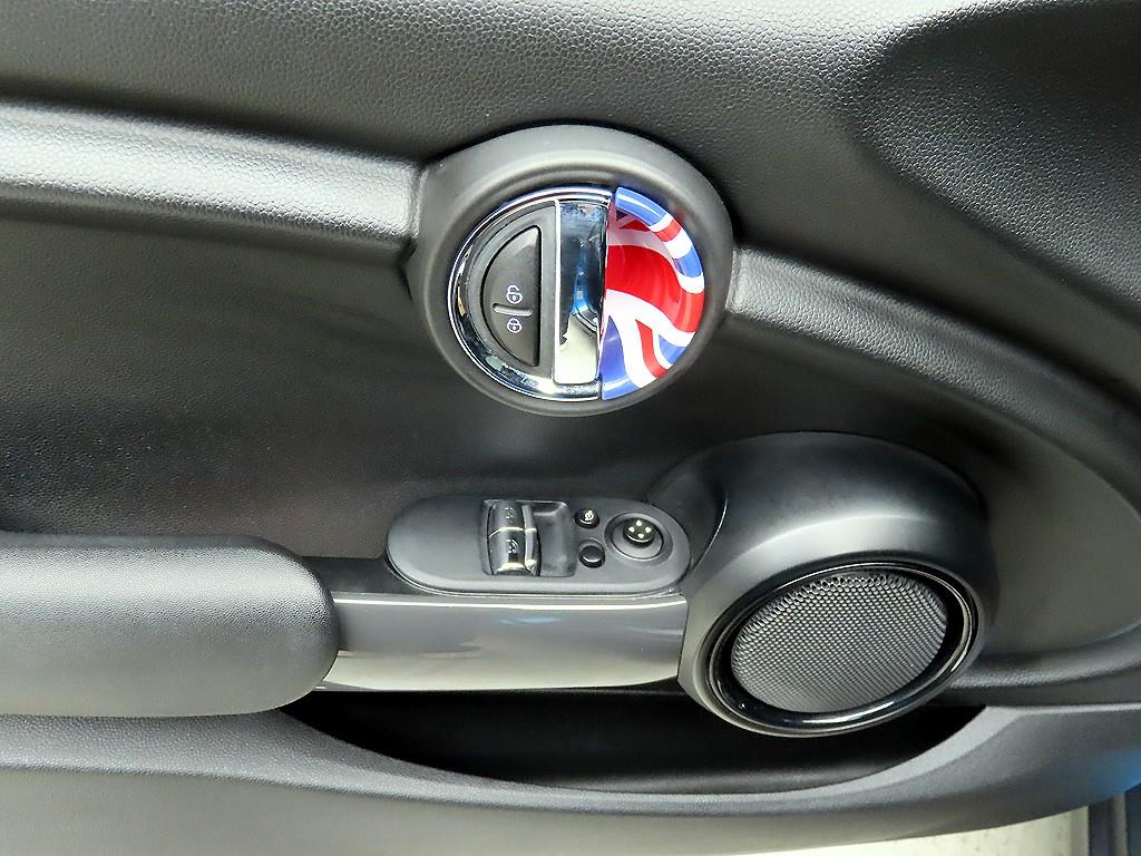 Mini Cooper - Vista 11