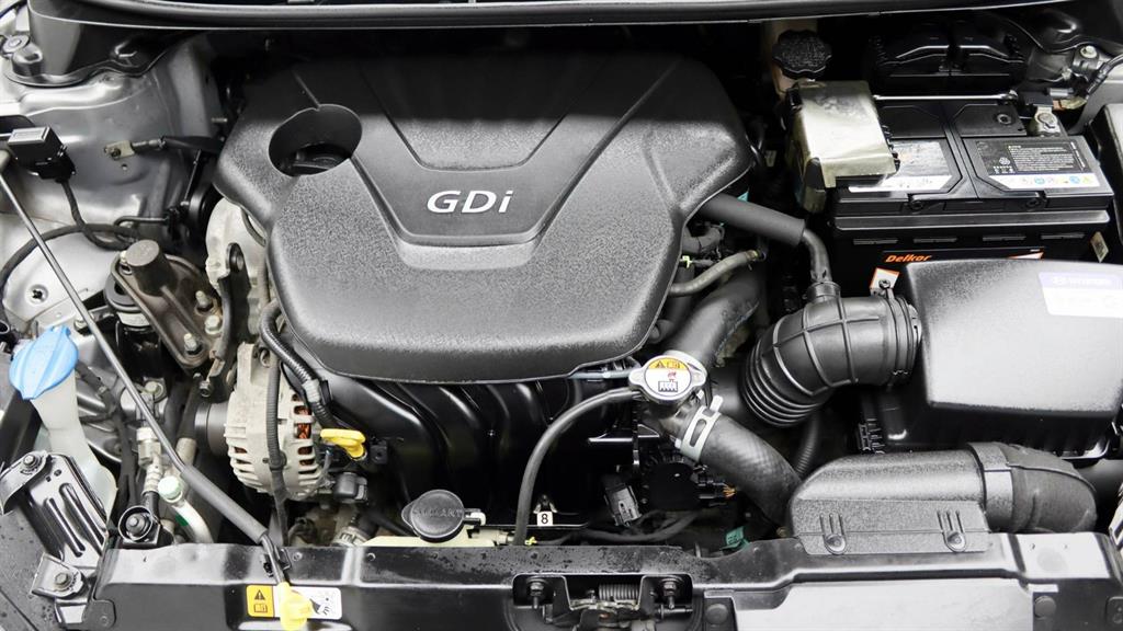 HYUNDAI Avante 2015 Gris - Importación desde Corea - HF Imports Iquique - Foto 9