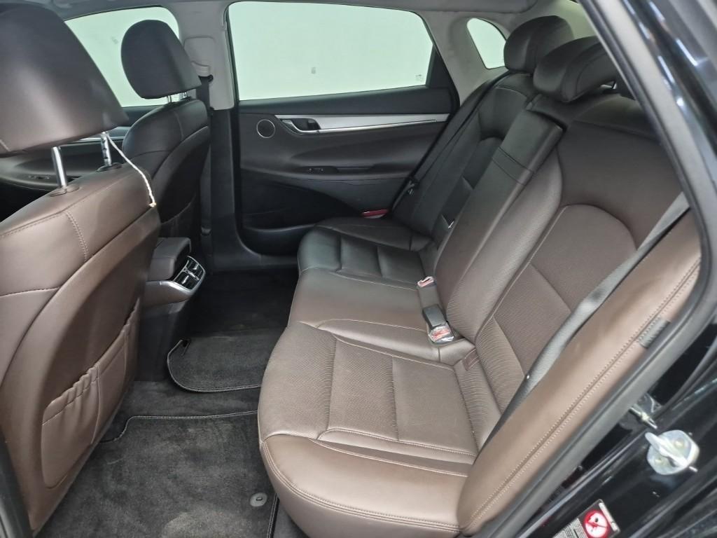 HYUNDAI Grandeur - Vista 12