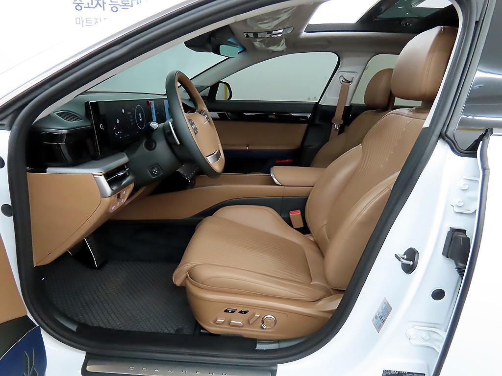 HYUNDAI Grandeur - Vista 5