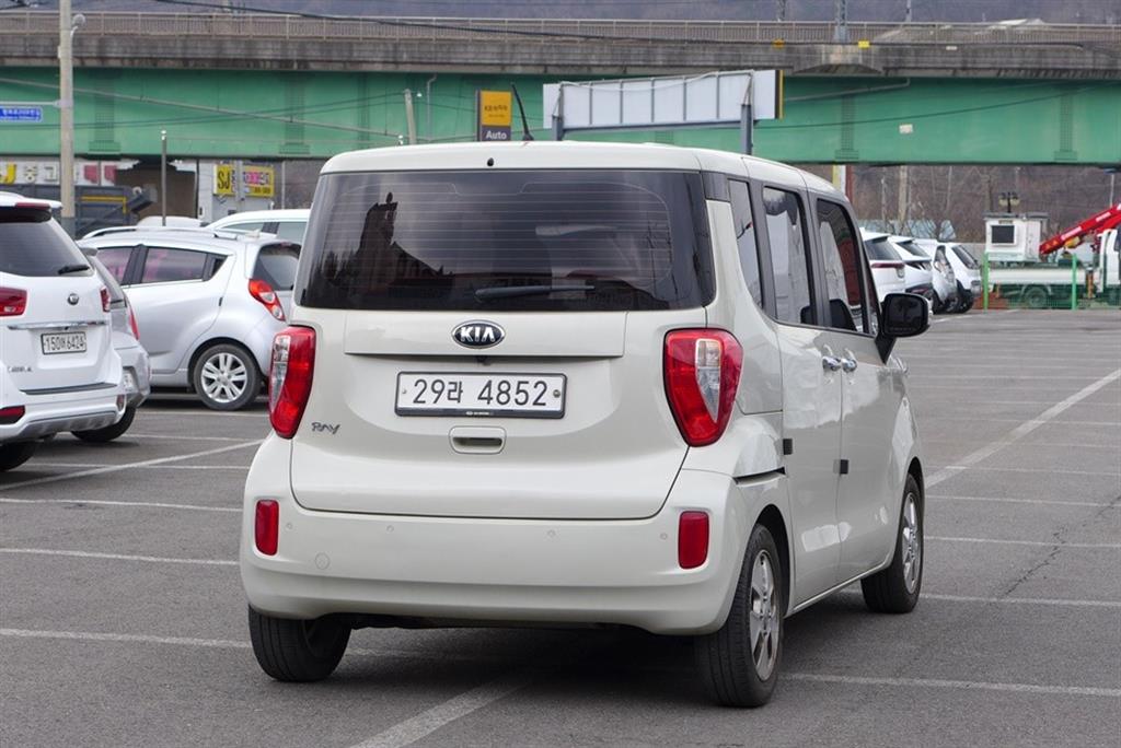 KIA Ray - Vista 7