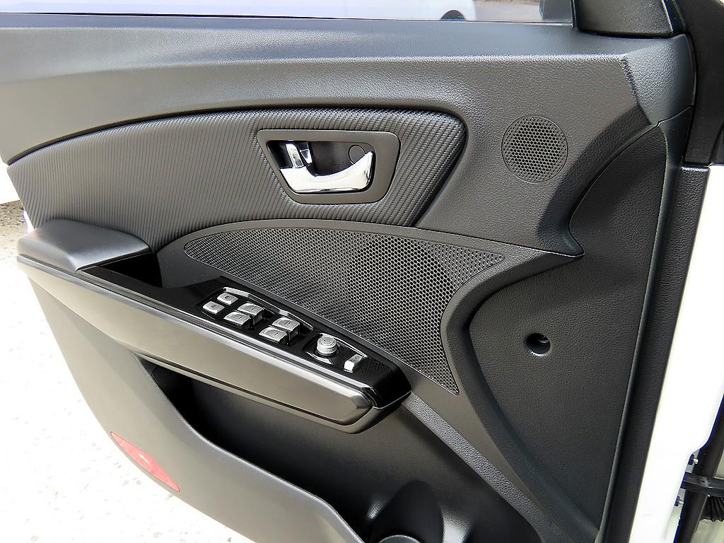 Ssangyong Tivoli - Vista 11