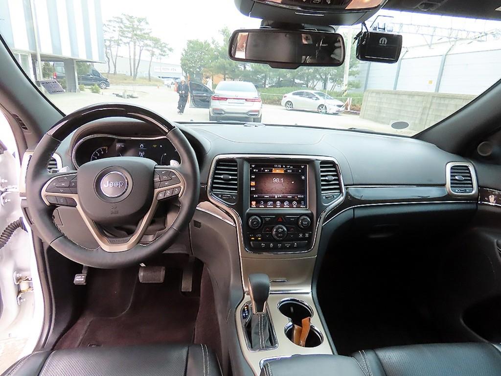 Jeep Cherokee - Vista 7