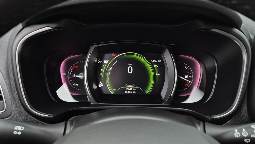 SAMSUNG QM6 - Vista 11