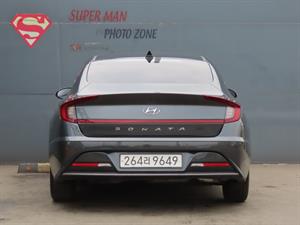 HYUNDAI Sonata - Vista 8