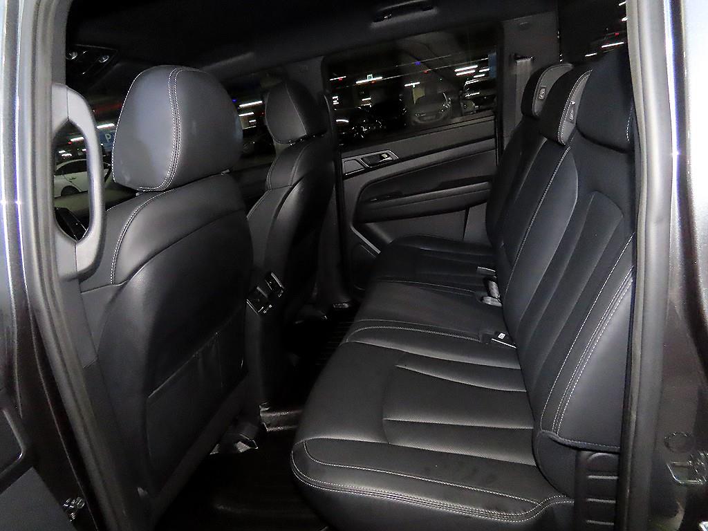 Ssangyong Rexton - Vista 7